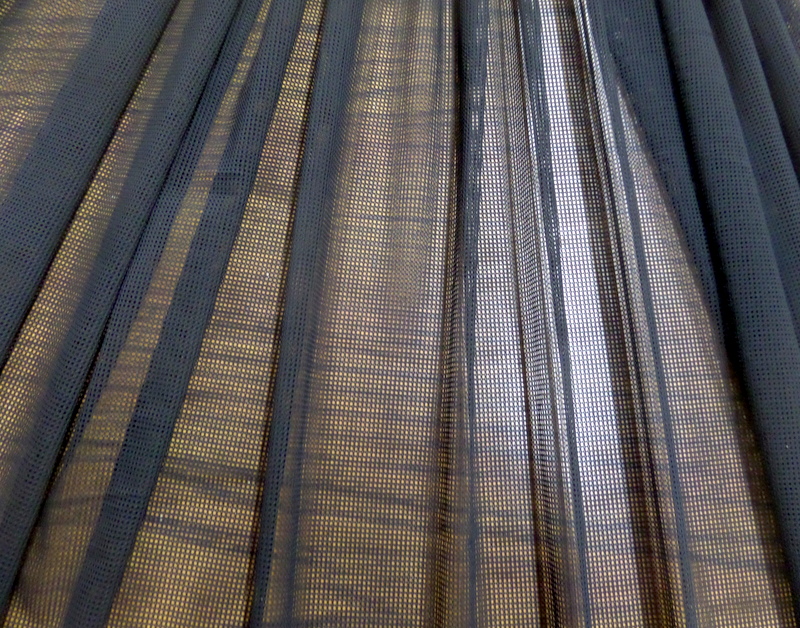 2.Black Square Mesh